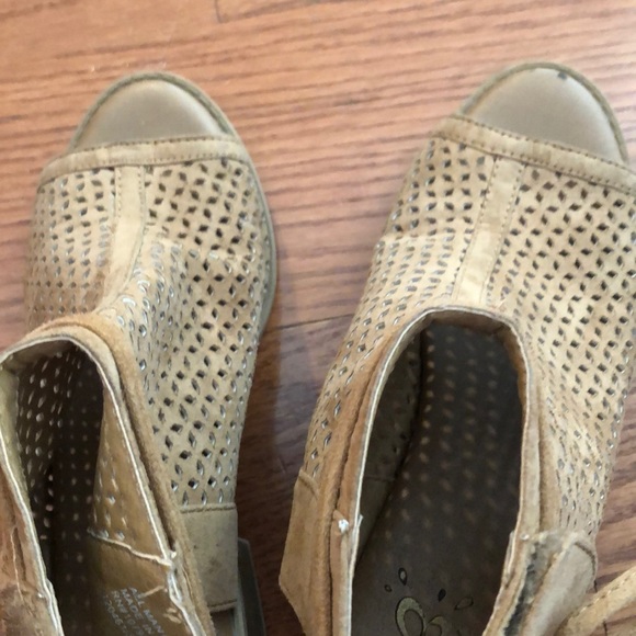 Cute justice heels - Picture 2 of 3